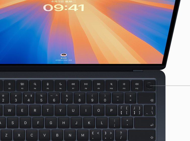 MacBook Air 屏幕显示用户可使用触控 ID 登录账户