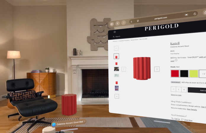 Safari 浏览器中的购物页面悬浮在房间里，展示在售的一款 Kartell Colonna 凳子，这款凳子以 3D 效果放置在房间地板上。