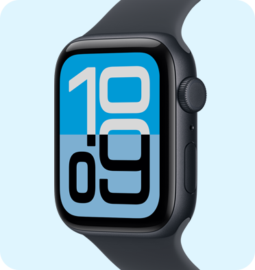 Apple Watch SE 3，展示午夜色铝金属表壳、流转表盘、右侧外观、数码表冠、麦克风、侧边按钮，搭配午夜色运动型表带。